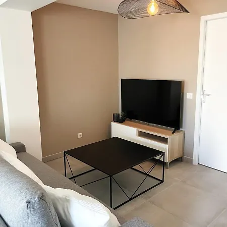 Très bel appartement proche plages&centre ville Séjour chez l'habitant